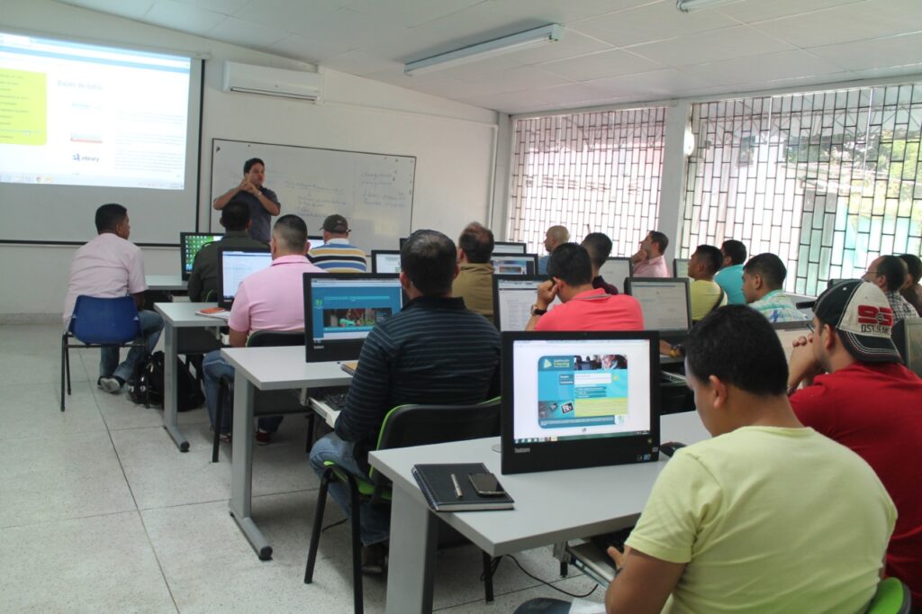 ¿Quiere estudiar? Hay 30 becas en la Universidad Cooperativa sede El Espinal ¿Quiere estudiar? Hay 30 becas en la Universidad Cooperativa sede El Espinal