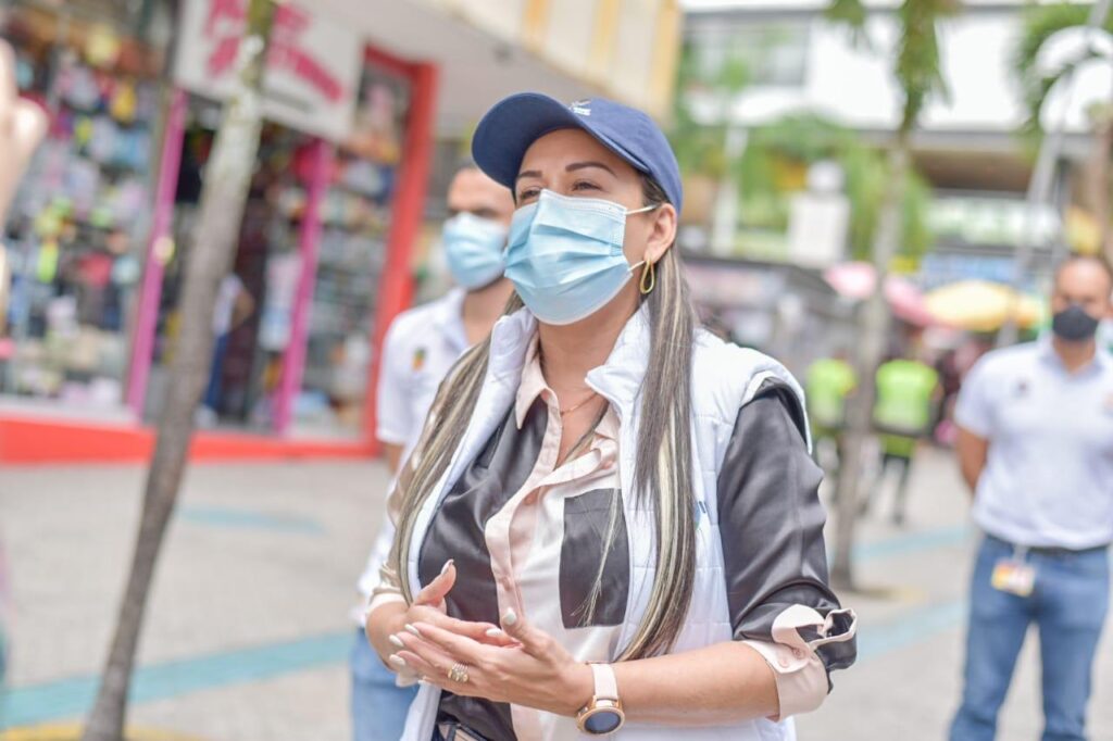 Muertes por COVID-19 en Ibagué se redujeron en más del 60% entre julio y agosto: Sec. de Salud Muertes por COVID-19 en Ibagué se redujeron en más del 60% entre julio y agosto: Sec. de Salud