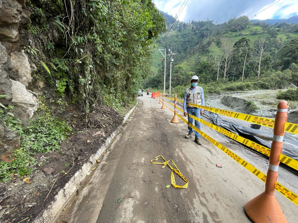 Paso vehicular hacia Juntas estará prohibido por más de dos meses Paso vehicular hacia Juntas estará prohibido por más de dos meses