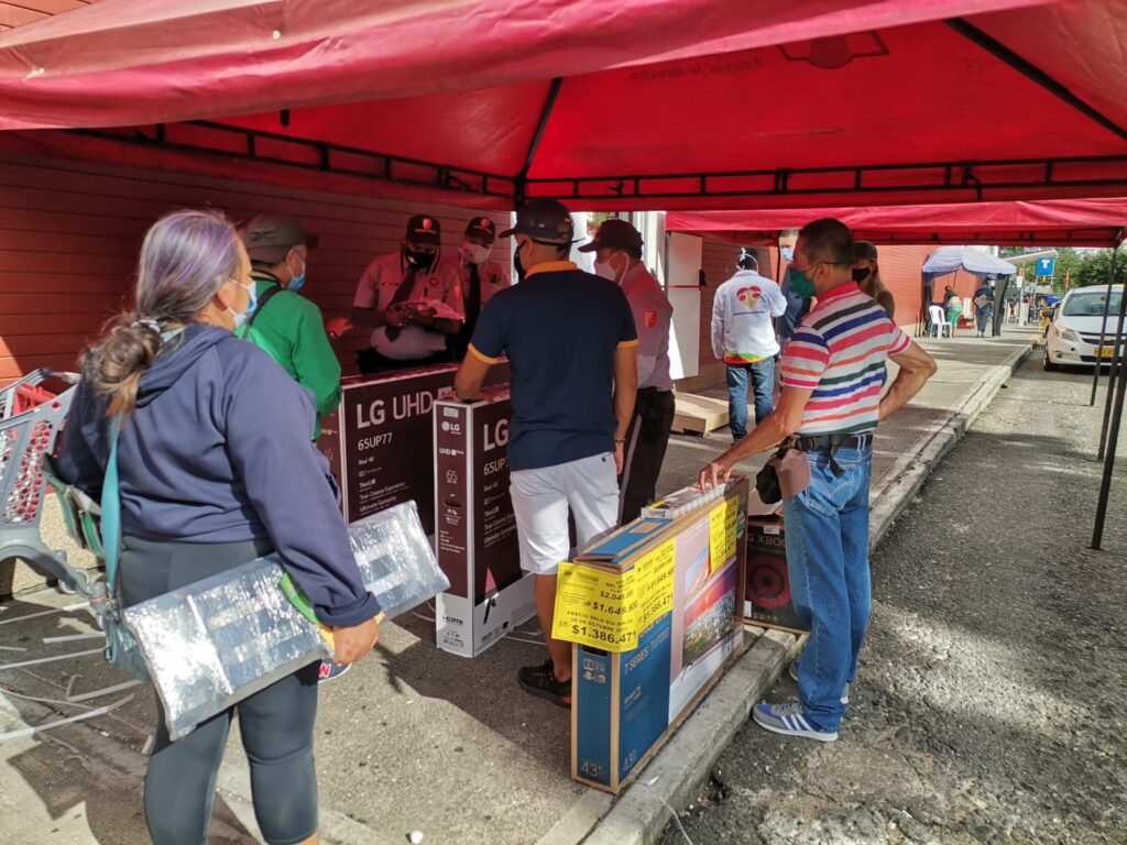 Positivo balance del primer Día sin IVA en Ibagué: comerciantes incrementaron ventas en el 50% Positivo balance del primer Día sin IVA en Ibagué: comerciantes incrementaron ventas en el 50%