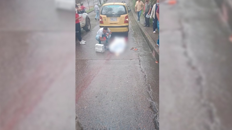 Motociclista falleció tras ser embestido por dos vehículos en Ibagué Motociclista falleció tras ser embestido por dos vehículos en Ibagué