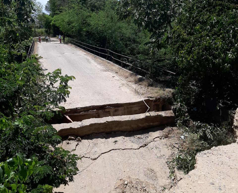 Puente que conduce a Ambalema colapsó y deberá ser reconstruido Puente que conduce a Ambalema colapsó y deberá ser reconstruido