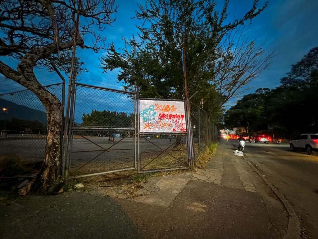 Residentes del barrio San Simón parte alta denuncian atracos, consumo y venta de estupefacientes Residentes del barrio San Simón parte alta denuncian atracos, consumo y venta de estupefacientes
