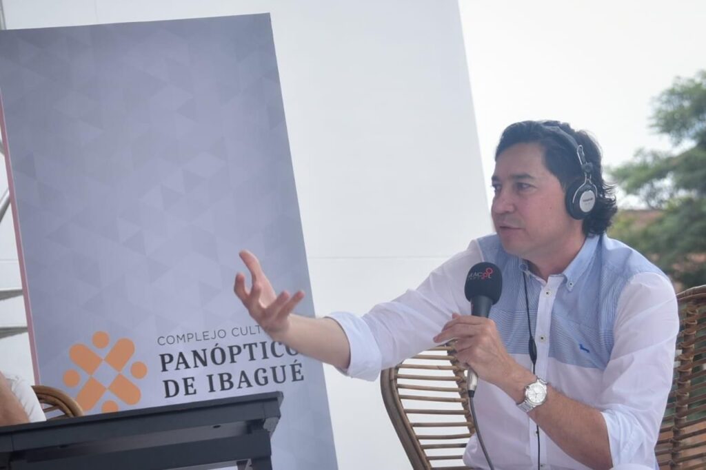 Hurtado le dijo a Semana que él inició las obras del Panóptico en 2020 y las entregó en 2022 Hurtado le dijo a Semana que él inició las obras del Panóptico en 2020 y las entregó en 2022