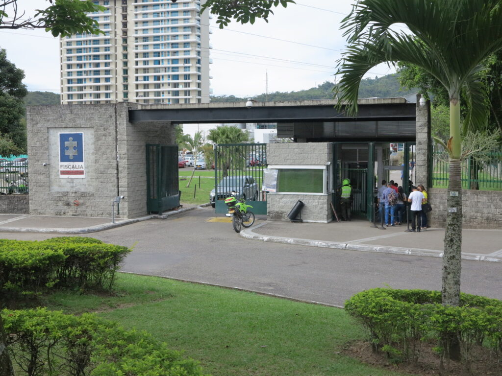 Madre e hija estafaban ofreciendo subsidios para obtener vivienda de interés social Madre e hija estafaban ofreciendo subsidios para obtener vivienda de interés social