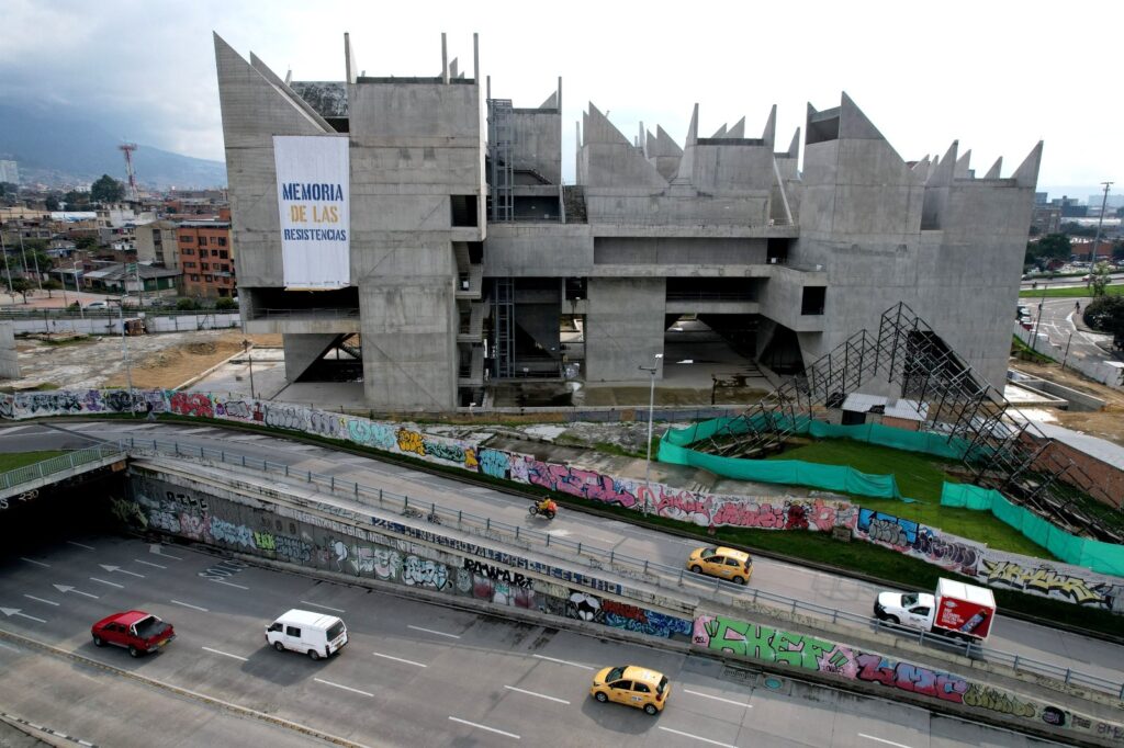 Investigan retrasos en las obras del Obras del Museo de Memoria de Colombia