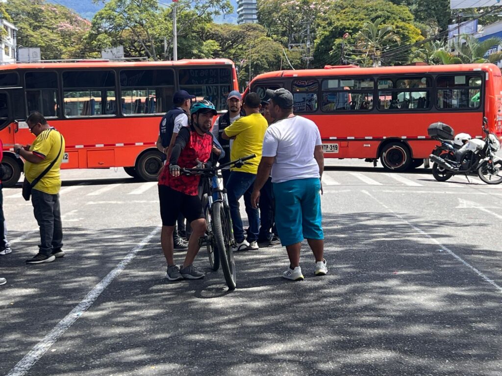 Gremio transportador rechaza que la Administración Municipal los responsabilice del paro Gremio transportador rechaza que la Administración Municipal los responsabilice del paro