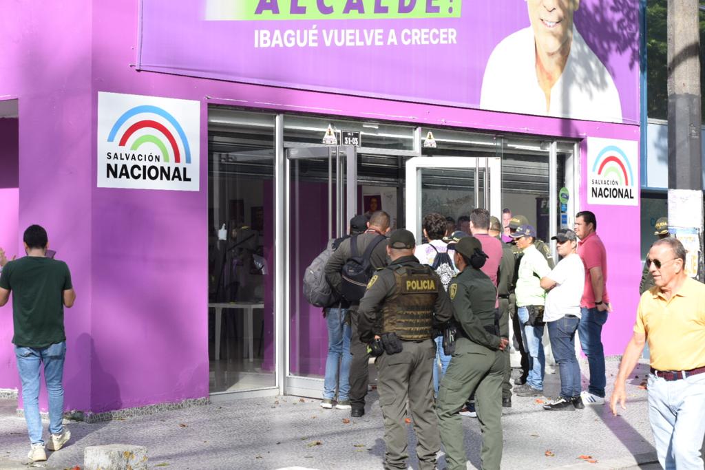 Autoridades de Ibagué desmontan publicidad política horas antes de los comicios Autoridades de Ibagué desmontan publicidad política horas antes de los comicios