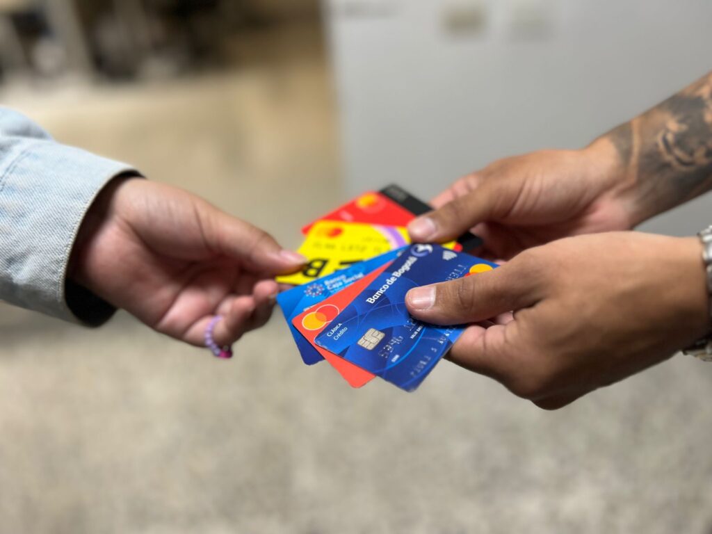 Todo lo que debe saber si quiere empezar su vida crediticia Todo lo que debe saber si quiere empezar su vida crediticia