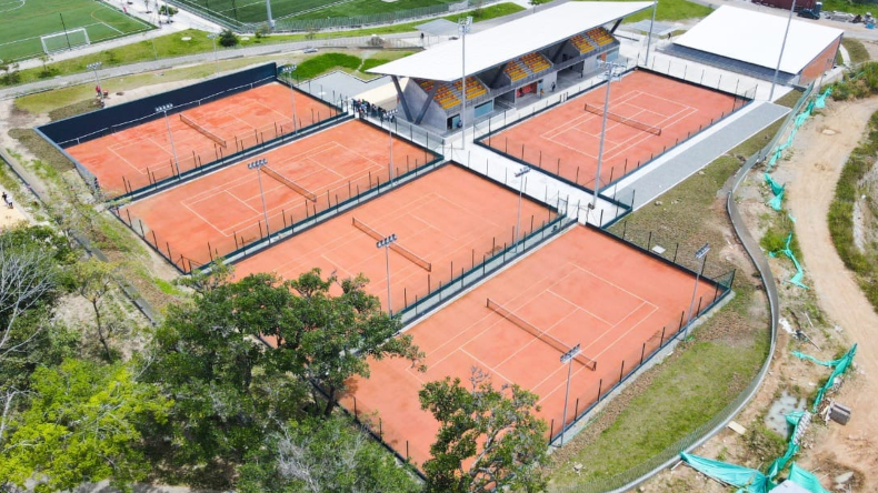 Luego de polémicas y retrasos, está listo el complejo de Raquetas de Ibagué Luego de polémicas y retrasos, está listo el complejo de Raquetas de Ibagué