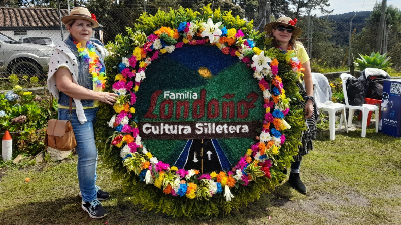 Los Londoño llevan haciendo silletas de flores desde hace más de 100 años