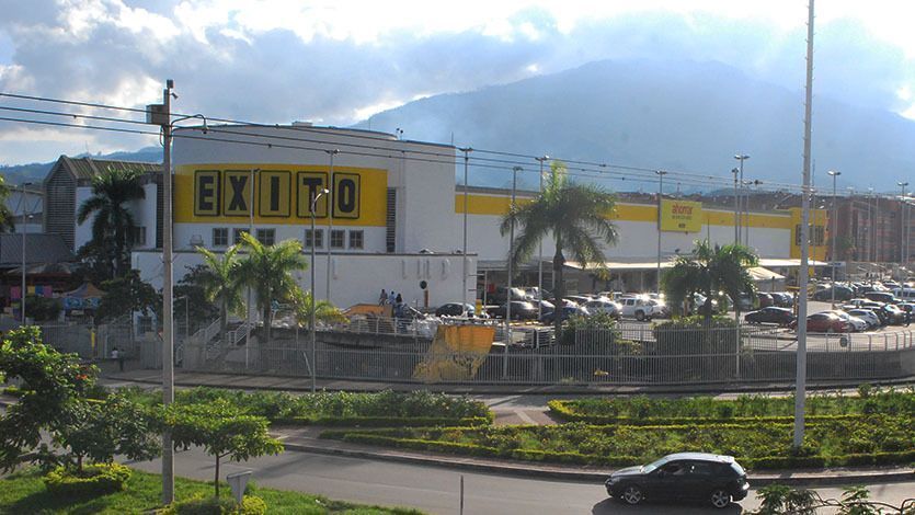 Excombatientes podrán trabajar en los principales almacenes de cadena del país Excombatientes podrán trabajar en los principales almacenes de cadena del país