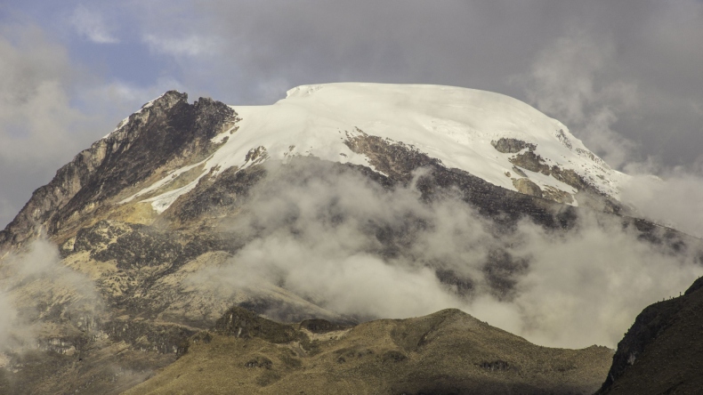 Autoridades, llamadas a responder qué han hecho para proteger el Parque Los Nevados Autoridades, llamadas a responder qué han hecho para proteger el Parque Los Nevados