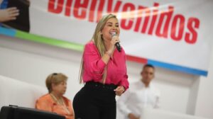 Así habrían triangulado $104 millones para la campaña de Johana Aranda