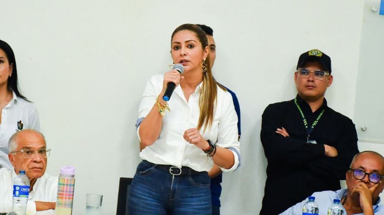 Gobernadora anunció nueva licitación para contratar el Hospital de Chaparral Gobernadora anunció nueva licitación para contratar el Hospital de Chaparral