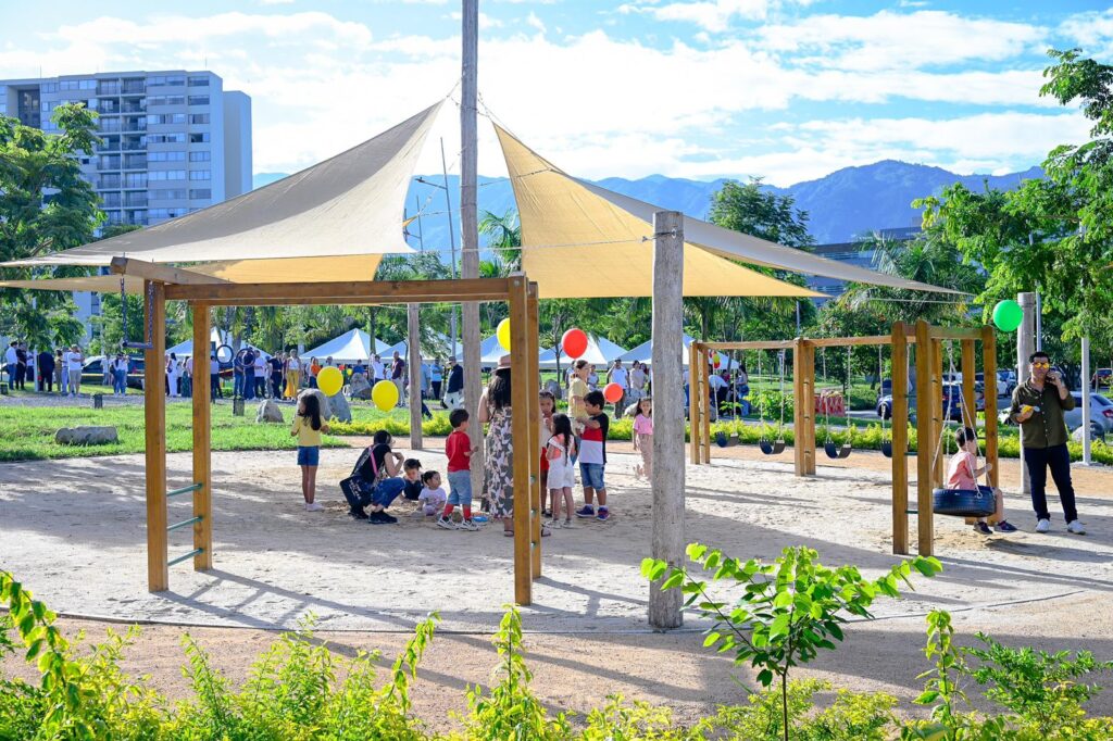 La Samaria tiene nuevo parque público, pero construido por inversionistas privados La Samaria tiene nuevo parque público, pero construido por inversionistas privados