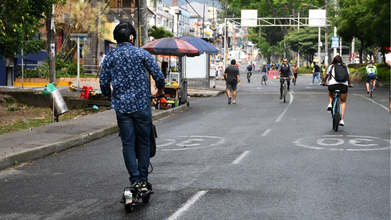 «Día sin carro tiene más afectaciones que beneficios»: Fenalco