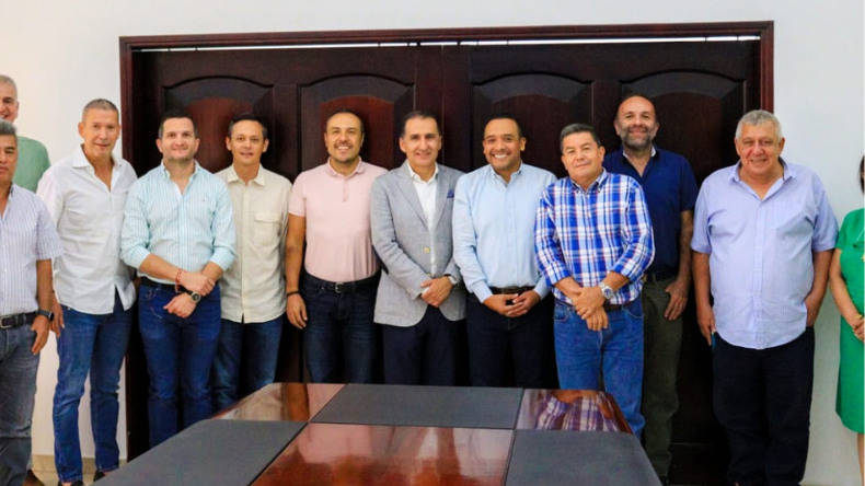 Carlos H. Enciso asumió como presidente ejecutivo de la Cámara de Comercio de Ibagué Carlos H. Enciso asumió como presidente ejecutivo de la Cámara de Comercio de Ibagué