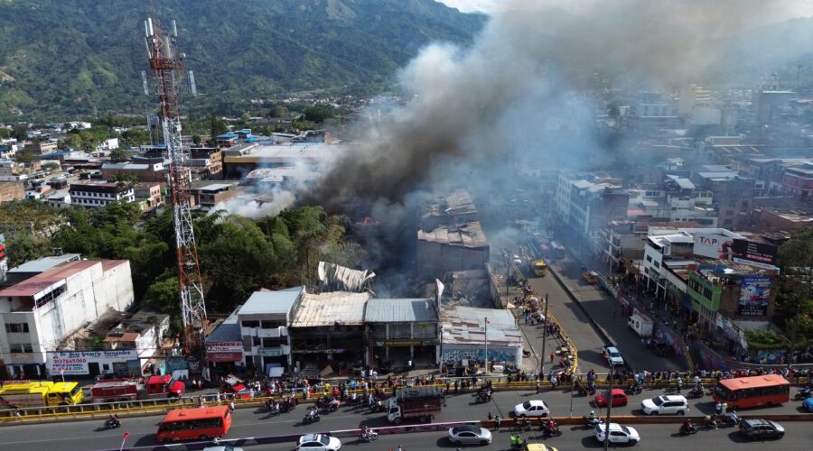 Créditos y reubicación ofrece Alcaldía de Ibagué a damnificados de la 19