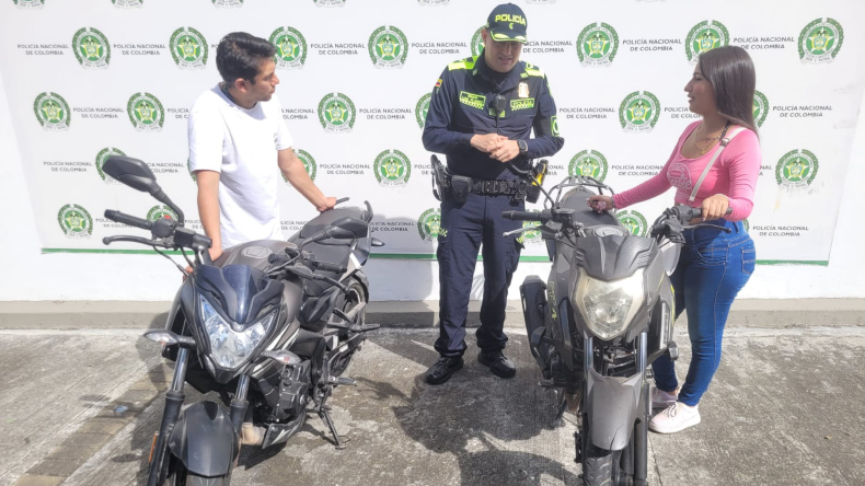 Policía de Ibagué entregó dos motocicletas que habían sido hurtadas Policía de Ibagué entregó dos motocicletas que habían sido hurtadas