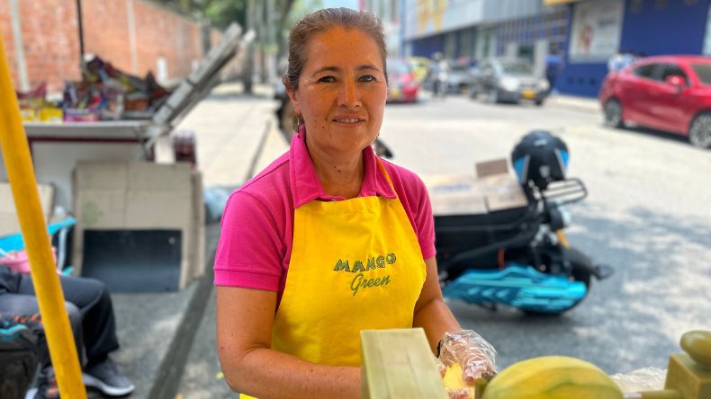 Con su negocio de mangos, madre sacó adelante a ingeniera de Los Andes Con su negocio de mangos, madre sacó adelante a ingeniera de Los Andes