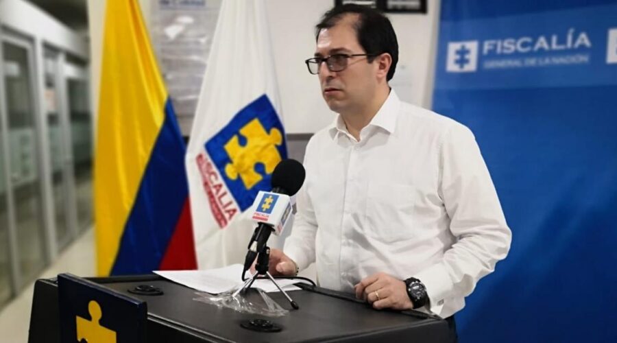 Al oído del fiscal Francisco Barbosa