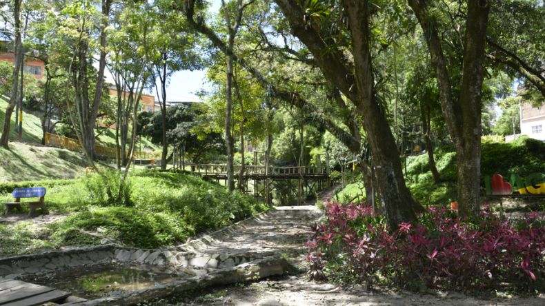 Obras del Centenario no serán entregadas para las fiestas de junio Obras del Centenario no serán entregadas para las fiestas de junio