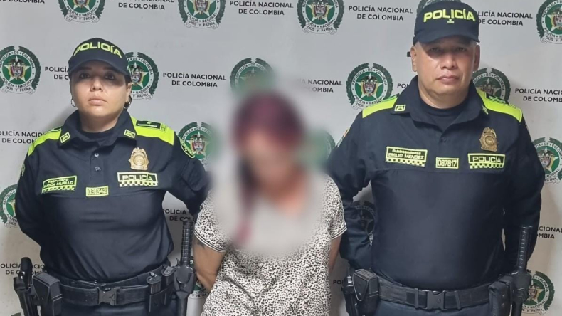 Mujer intentó hurtar elementos de un almacén de cadena en Ibagué Mujer intentó hurtar elementos de un almacén de cadena en Ibagué