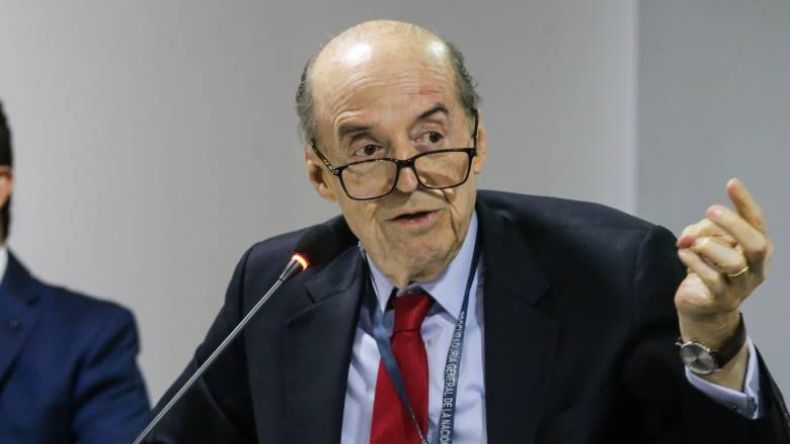 Álvaro Leyva será imputado por presuntos actos ilegales en la licitación de pasaportes