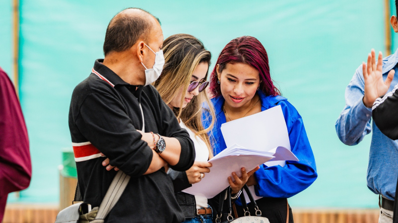 Contratación flexible reduce el desempleo en Colombia, pero aumenta la precariedad laboral Contratación flexible reduce el desempleo en Colombia, pero aumenta la precariedad laboral