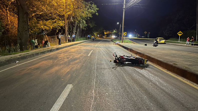 Motociclista murió en Ibagué tras chocar contra un separador