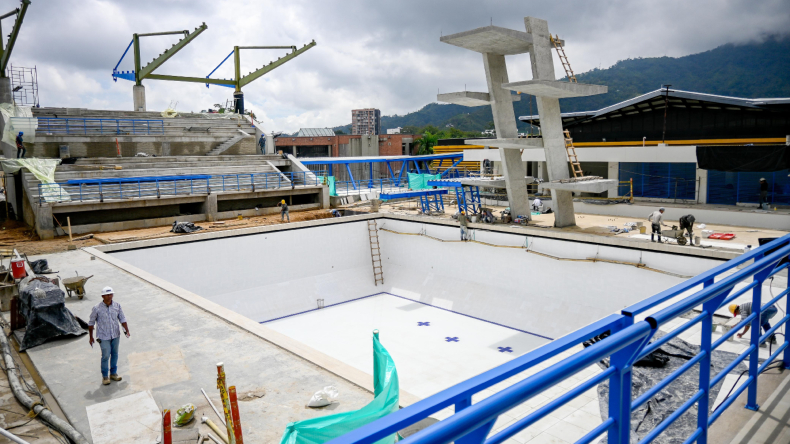 Aranda dice que entregará las Piscinas de la 42 en un mes y que será «el regalo de la década» Aranda dice que entregará las Piscinas de la 42 en un mes y que será «el regalo de la década»