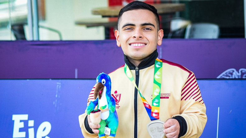 Tolimense obtuvo medalla de plata en los Juegos Nacionales y Paranacionales Juveniles Tolimense obtuvo medalla de plata en los Juegos Nacionales y Paranacionales Juveniles