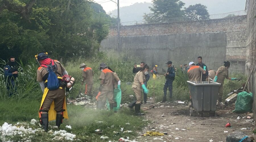 Internos de Picaleña salieron a arreglar un parque de Ibagué Internos de Picaleña salieron a arreglar un parque de Ibagué