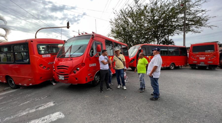 Atención: conductores y propietarios de busetas anuncian paro en Ibagué Atención: conductores y propietarios de busetas anuncian paro en Ibagué
