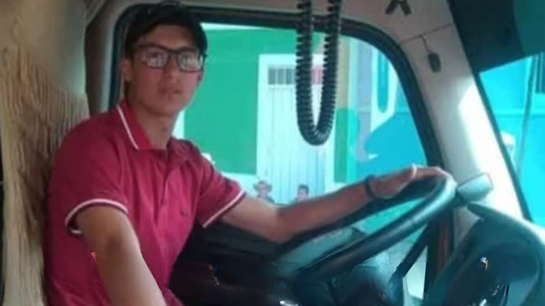 Identifican al joven conductor que murió en la vía Cajamarca – Armenia Identifican al joven conductor que murió en la vía Cajamarca – Armenia