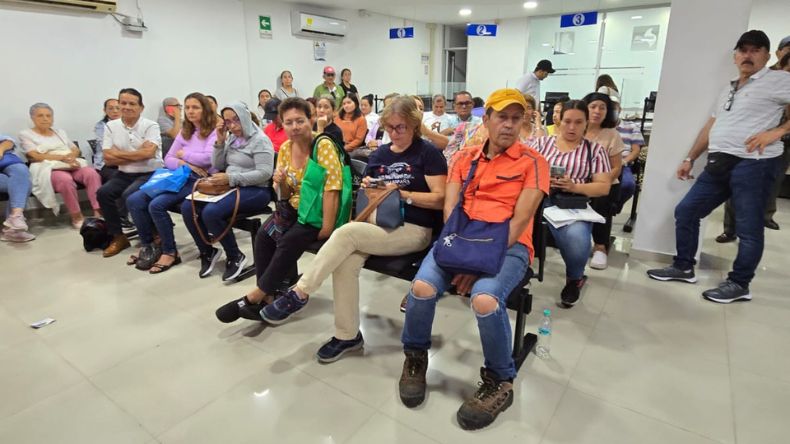 Indignación por incremento excesivos en tarifas de Alcanos Indignación por incremento excesivos en tarifas de Alcanos
