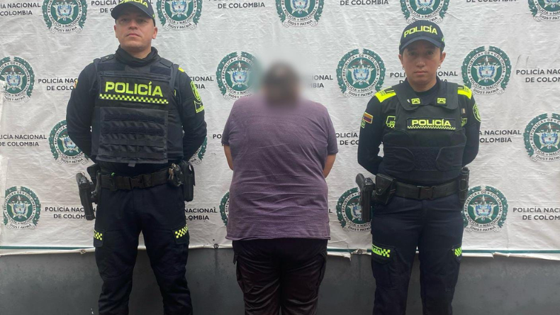 Capturan a una mujer por el delito de falsedad en documento privado Capturan a una mujer por el delito de falsedad en documento privado