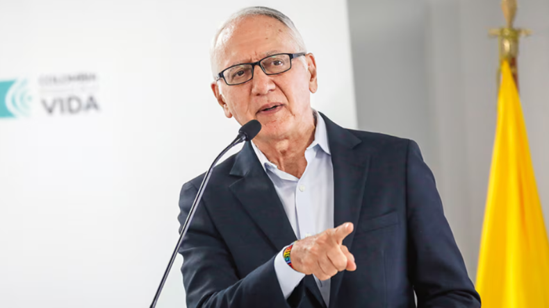 Encontrón entre Minsalud y un periodista en Cúcuta Encontrón entre Minsalud y un periodista en Cúcuta