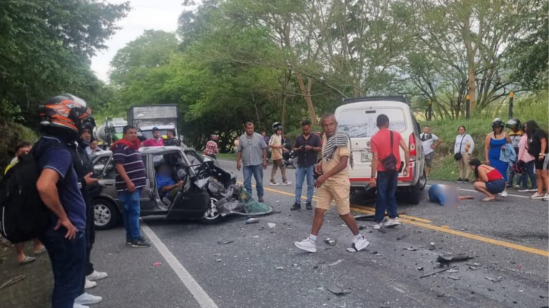 Un accidente entre Honda y La Dorada dejó dos personas muertas y a cuatro heridas Un accidente entre Honda y La Dorada dejó dos personas muertas y a cuatro heridas