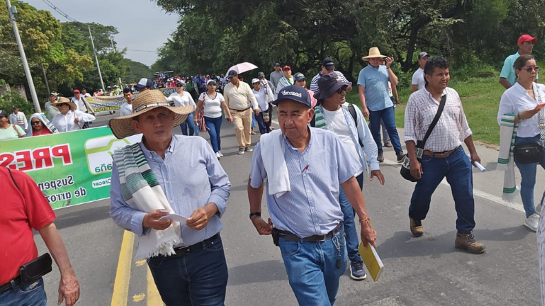 Varias vías del departamento presentan bloqueos por el paro de arroceros