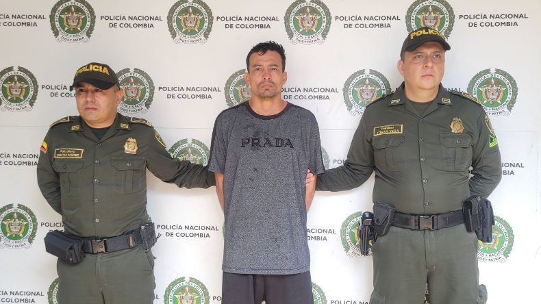 Capturado un hombre y aprehendido un menor tras violento asalto en Ibagué Capturado un hombre y aprehendido un menor tras violento asalto en Ibagué