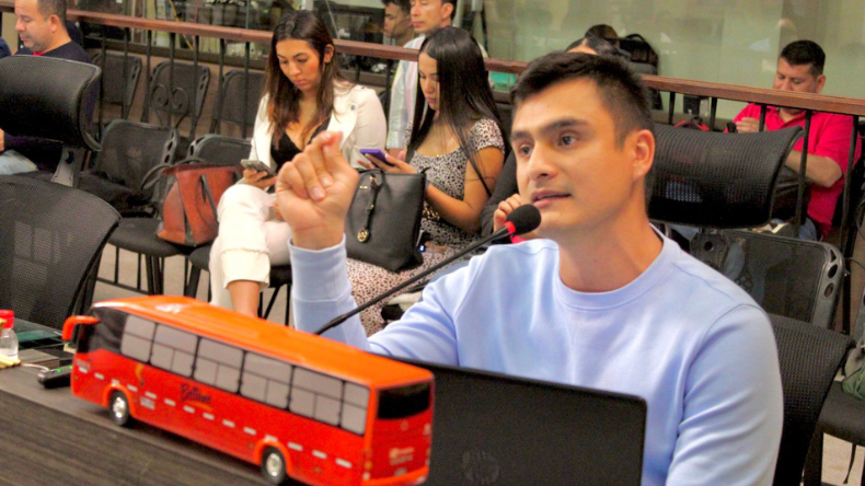 Concejal propone prohibir el parrillero hombre temporalmente en Ibagué Concejal propone prohibir el parrillero hombre temporalmente en Ibagué