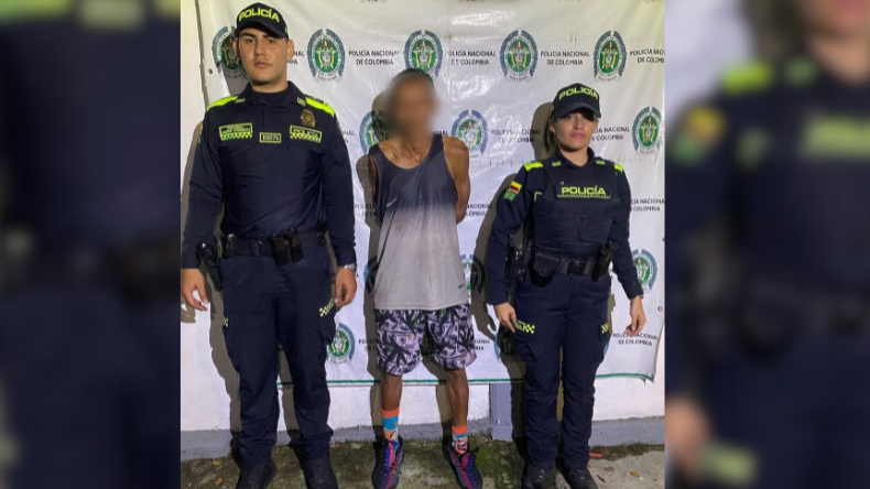 Le robó la cadena a una mujer y fue alcanzado por varios ciudadanos en La Francia Le robó la cadena a una mujer y fue alcanzado por varios ciudadanos en La Francia