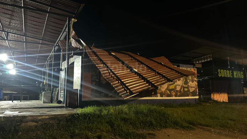 Fuertes lluvias causan estragos en Ibagué: inundaciones y caída de árboles Fuertes lluvias causan estragos en Ibagué: inundaciones y caída de árboles