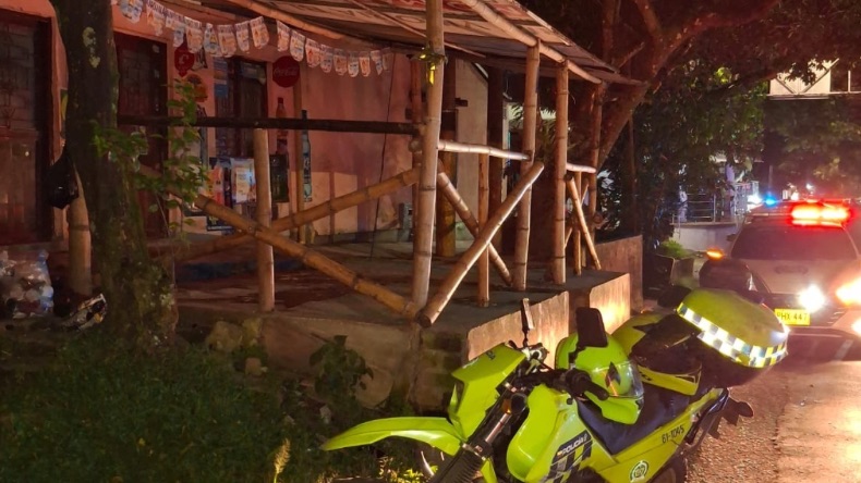 Le dispararon a un hombre en una tienda del barrio Córdoba Le dispararon a un hombre en una tienda del barrio Córdoba