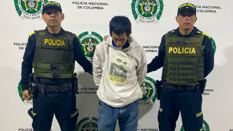 Después de cuatro años enviaron a prisión a un hombre por tráfico y porte ilegal de armas de fuego Después de cuatro años enviaron a prisión a un hombre por tráfico y porte ilegal de armas de fuego
