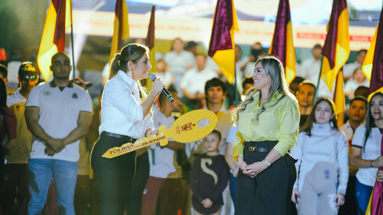Gobernadora del Tolima entregó remodelado coliseo menor a la alcaldesa de Ibagué Gobernadora del Tolima entregó remodelado coliseo menor a la alcaldesa de Ibagué
