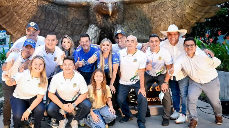 Aranda con políticos cercanos al hurtadismo