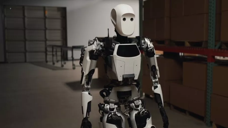 Mercedes-Benz incorpora robot humanoide en su fábrica de Berlín Mercedes-Benz incorpora robot humanoide en su fábrica de Berlín